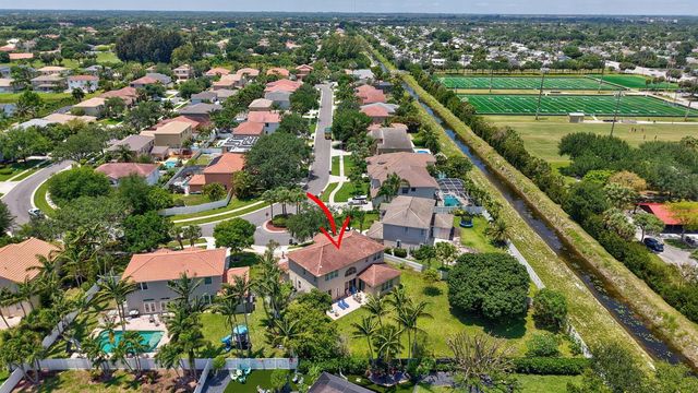 6207 Shadow Tree Lane, Lake Worth, FL 33463