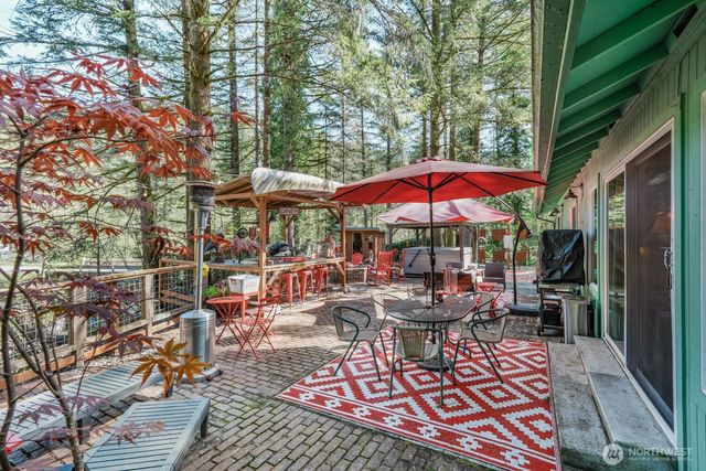 17361 Washougal River Road, Washougal, WA 98671