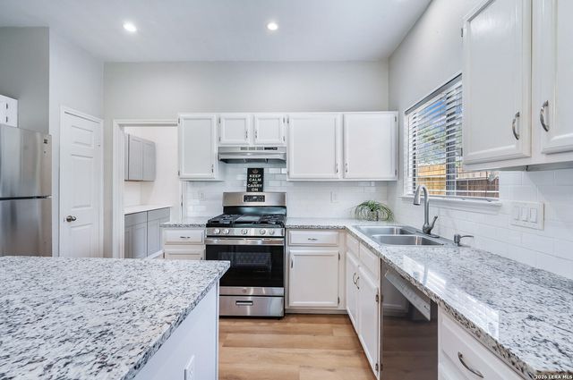 3339 MORNING BROOK ST, San Antonio, TX 78247