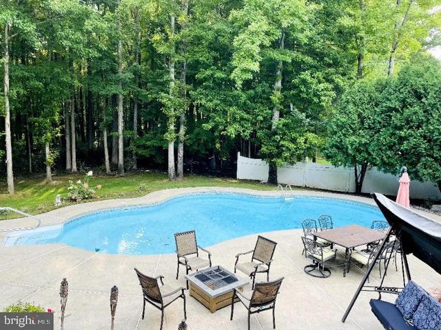 9 STONEGATE DR, Monroe Township, NJ 08831