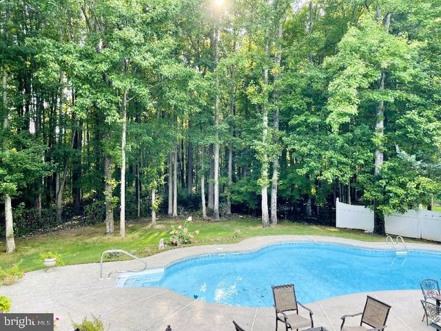 9 STONEGATE DR, Monroe Township, NJ 08831