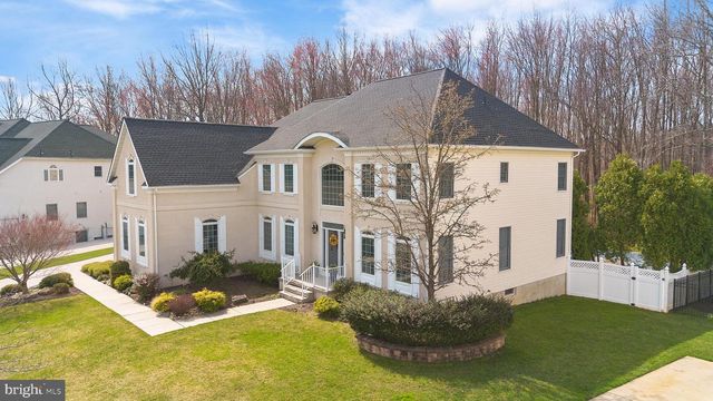 9 STONEGATE DR, Monroe Township, NJ 08831