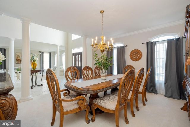 9 STONEGATE DR, Monroe Township, NJ 08831