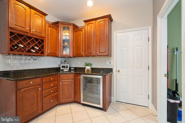 9 STONEGATE DR, Monroe Township, NJ 08831
