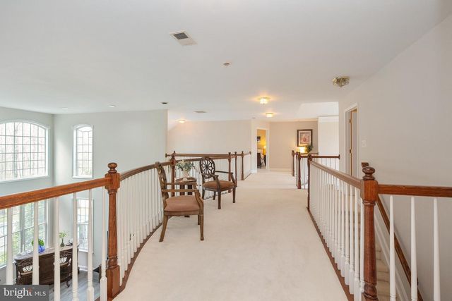 9 STONEGATE DR, Monroe Township, NJ 08831