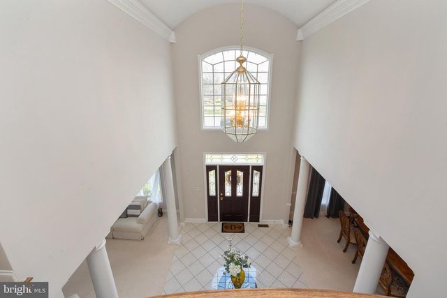 9 STONEGATE DR, Monroe Township, NJ 08831