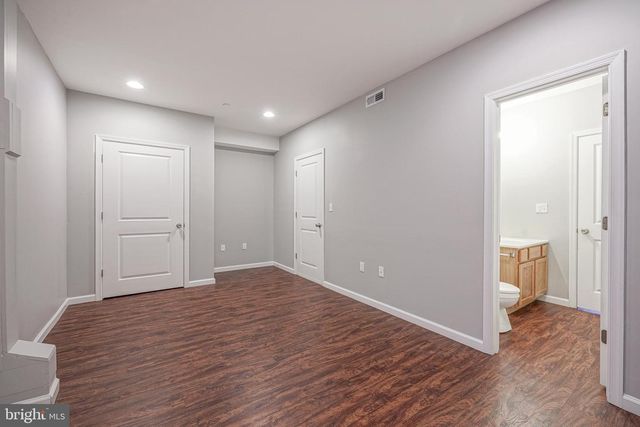 410 N WIOTA ST, Philadelphia, PA 19104