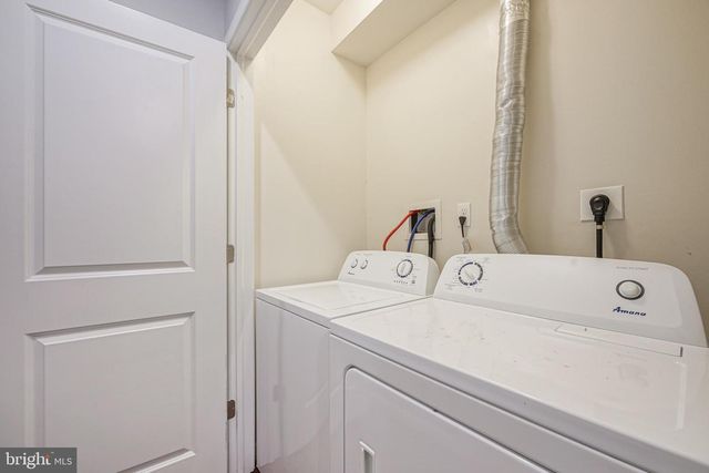 410 N WIOTA ST, Philadelphia, PA 19104
