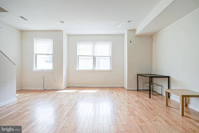 410 N WIOTA ST, Philadelphia, PA 19104