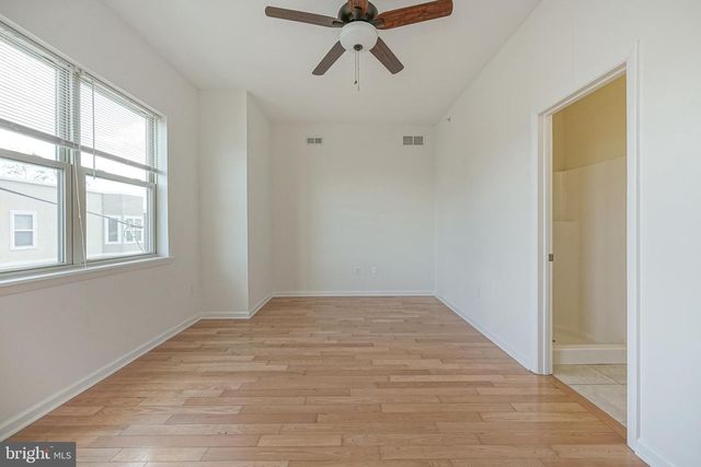 410 N WIOTA ST, Philadelphia, PA 19104