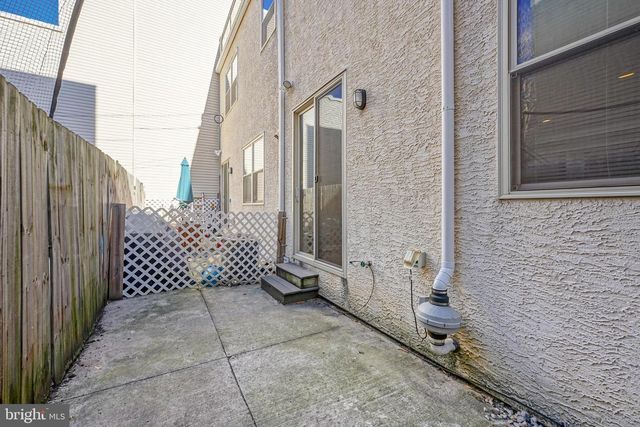 410 N WIOTA ST, Philadelphia, PA 19104