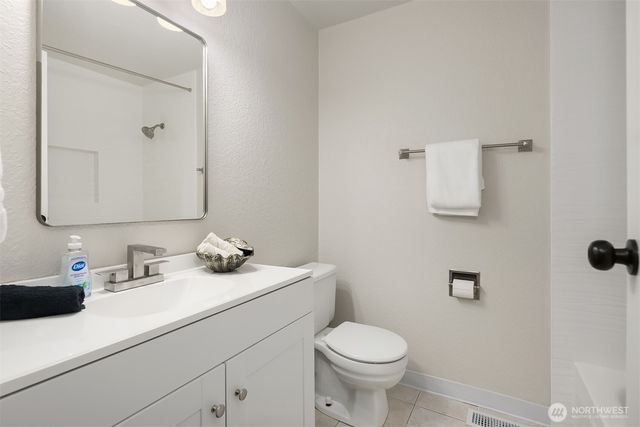 7109 NE 149th Court, Kenmore, WA 98028