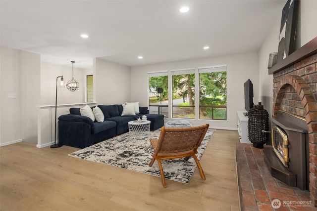 7109 NE 149th Court, Kenmore, WA 98028