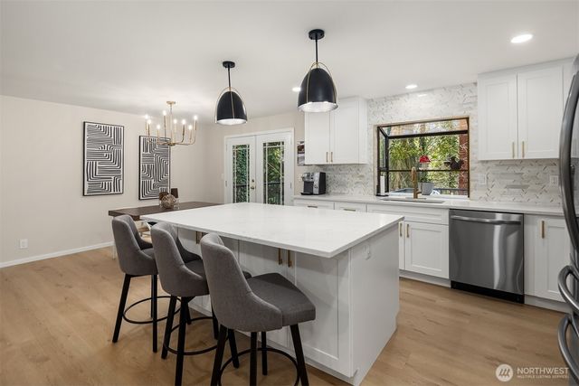 7109 NE 149th Court, Kenmore, WA 98028