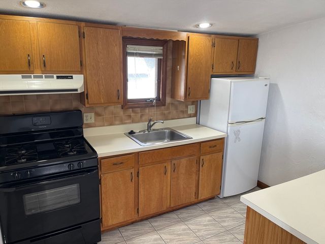 9 Gilmore St 3, Everett, MA 02149