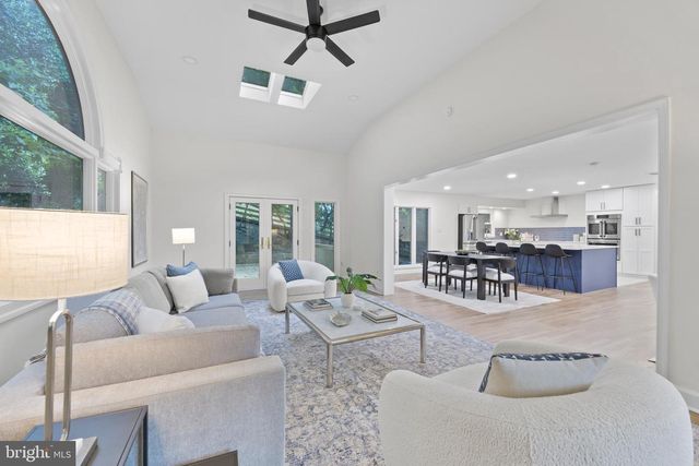 5610 SHADE TREE LN, Alexandria, VA 22310