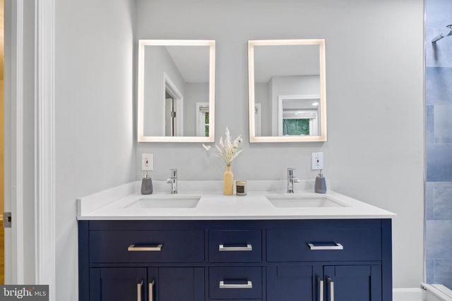 5610 SHADE TREE LN, Alexandria, VA 22310