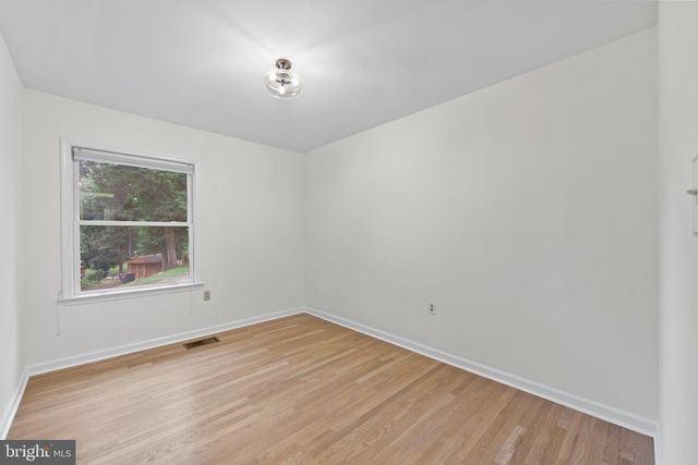 5610 SHADE TREE LN, Alexandria, VA 22310