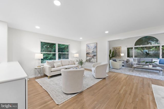 5610 SHADE TREE LN, Alexandria, VA 22310
