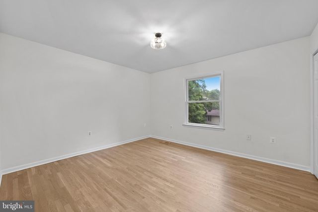 5610 SHADE TREE LN, Alexandria, VA 22310