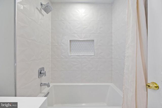 5610 SHADE TREE LN, Alexandria, VA 22310