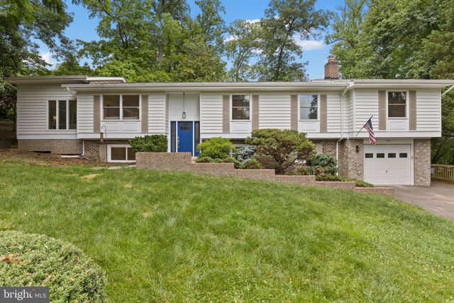 5610 SHADE TREE LN, Alexandria, VA 22310