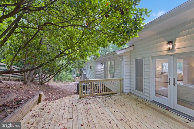 5610 SHADE TREE LN, Alexandria, VA 22310