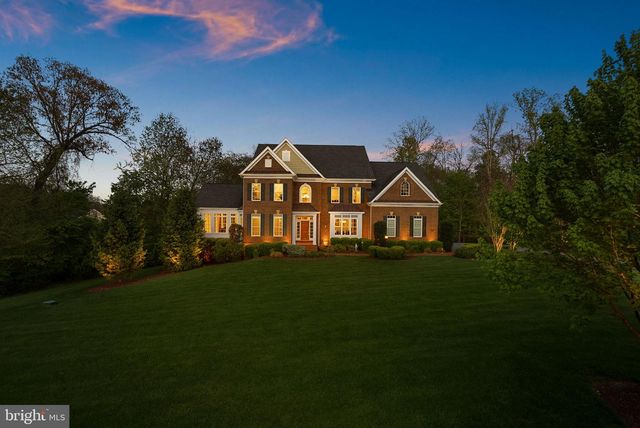 15806 WATERFORD CREEK CIR, Hamilton, VA 20158