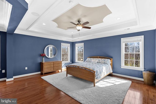 15806 WATERFORD CREEK CIR, Hamilton, VA 20158