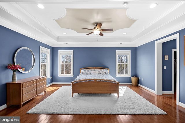 15806 WATERFORD CREEK CIR, Hamilton, VA 20158