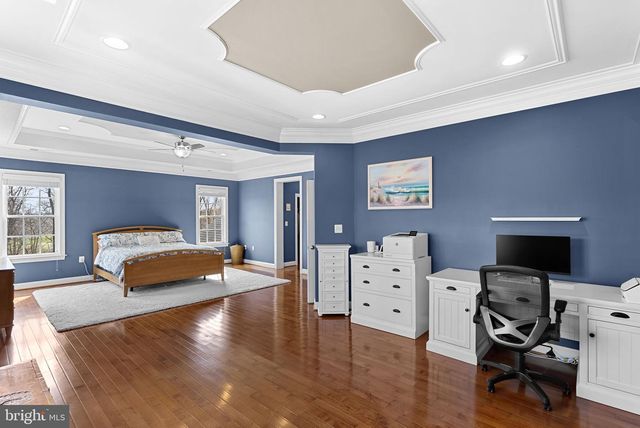 15806 WATERFORD CREEK CIR, Hamilton, VA 20158