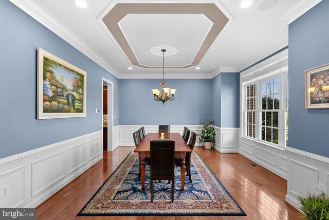 15806 WATERFORD CREEK CIR, Hamilton, VA 20158
