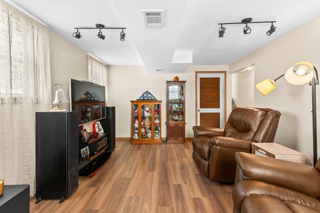 3001 35TH Avenue, Council Bluffs, IA 51501