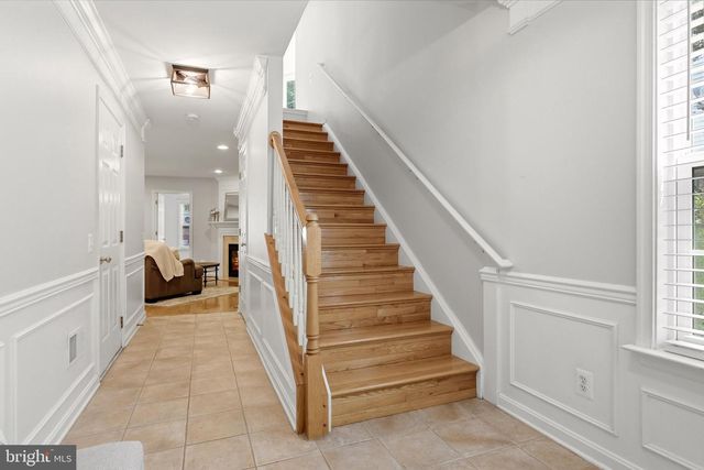 13928 GOTHIC DR, Centreville, VA 20121