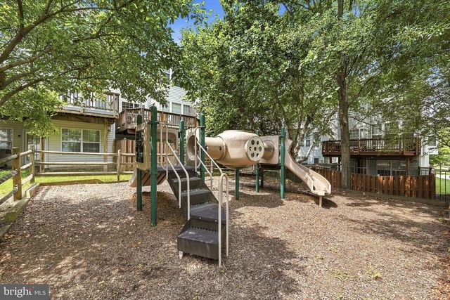 13928 GOTHIC DR, Centreville, VA 20121