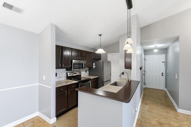 610 Carrington Place, Loveland, OH 45140