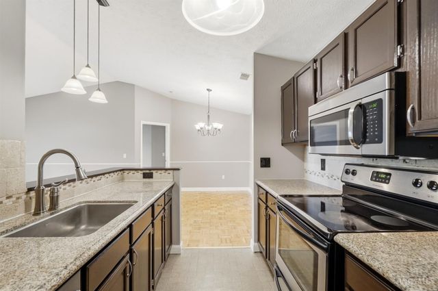 610 Carrington Place, Loveland, OH 45140
