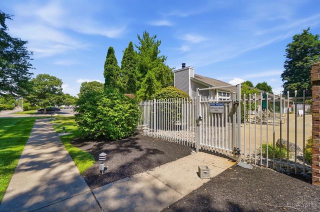 610 Carrington Place, Loveland, OH 45140