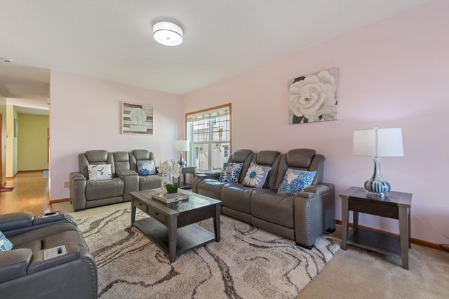 114006 Hundertmark Road, Chaska, MN 55318