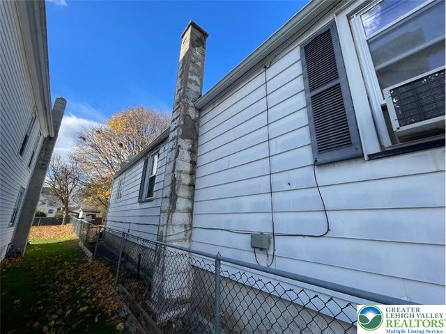 814 Charles Street, Luzerne, PA 18709