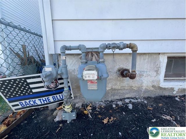 814 Charles Street, Luzerne, PA 18709