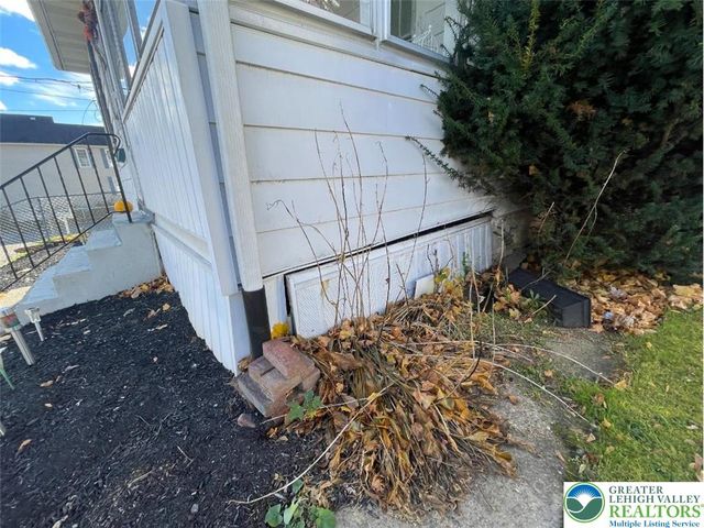 814 Charles Street, Luzerne, PA 18709