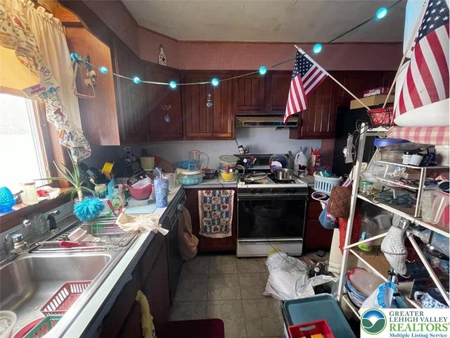 814 Charles Street, Luzerne, PA 18709