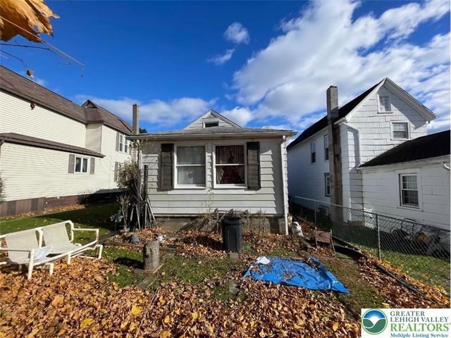 814 Charles Street, Luzerne, PA 18709