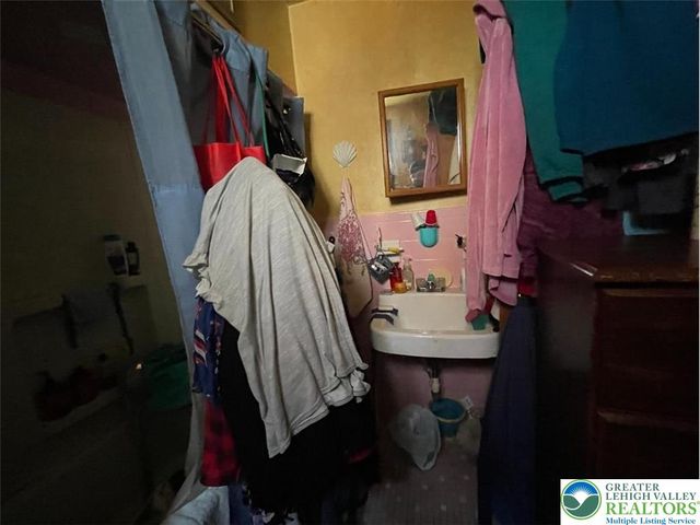 814 Charles Street, Luzerne, PA 18709