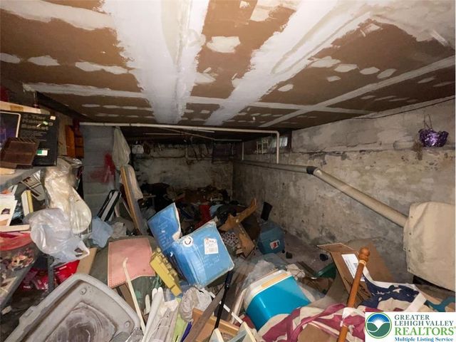 814 Charles Street, Luzerne, PA 18709