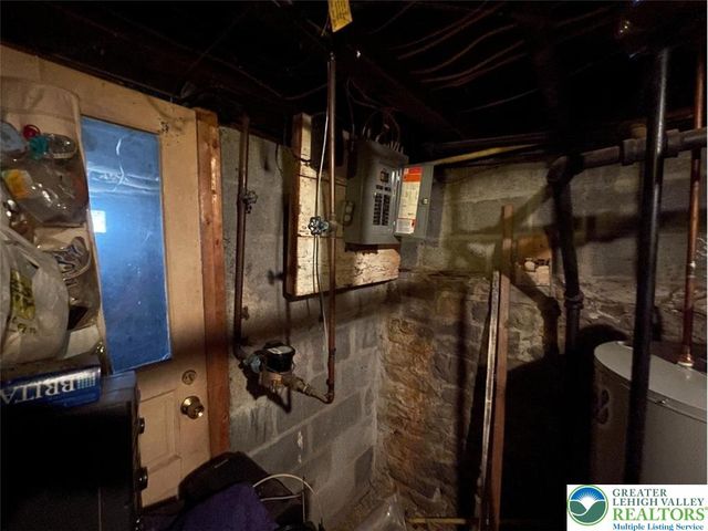 814 Charles Street, Luzerne, PA 18709