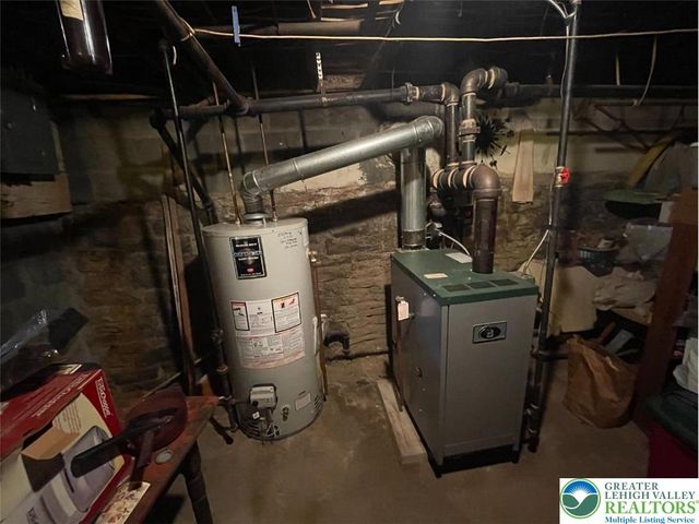 814 Charles Street, Luzerne, PA 18709