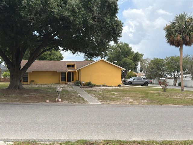 7023 FOX CHASE DRIVE, Lakeland, FL 33810