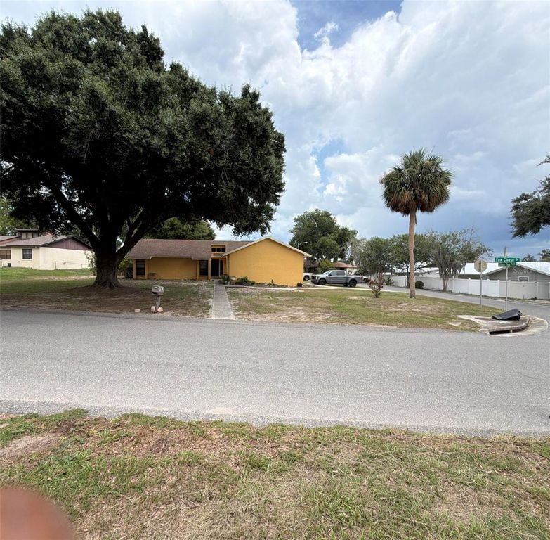 7023 FOX CHASE DRIVE, Lakeland, FL 33810